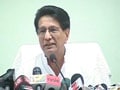 Video : Ajit Singh assures Air India pilots parity in pay, calls for end to strike