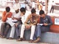 Video: In Nitish's Bihar, students have to study at a railway station