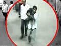 Video : Child kidnapper caught on camera at Mumbai station