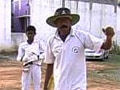Video: This autorickshaw driver is also a skilled cricket coach
