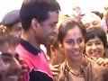 Video : Super Saina Nehwal returns to hero's welcome