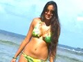 Karuna goes snorkeling in the Pacific Ocean