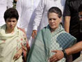 Video : Sonia visits rape victim's family, rejects khap panchayat's stand