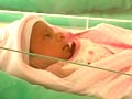 Video: Rickshaw puller's baby much better now, they head home from hospital