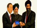 Video : Undeterred by 'Made in China' allegations, India showcases Aakash 2 tablet at UN