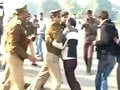 Video : Huge crowd at India Gate as gang-rape victim fights for life