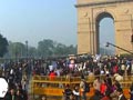 Video : Weekend mayhem at India Gate: A tale of two families