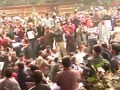 Video : Stand-off between police and protesters near India Gate