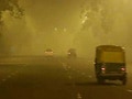 Video : Fog continues to envelop Delhi, flight schedules hit