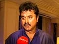 Video : Actor Sarathkumar collects blankets for people battling cold