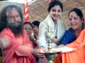 Video : कुंभ में स्नान करने पहुंची शिल्पा शेट्टी