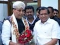 Video : Amid Karnataka crisis, Jagadish Shettar meets Rajnath Singh