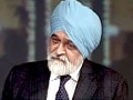 Should give FM good marks to curb fiscal deficit to 5.2%: Montek