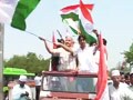 Video : Kejriwal's party take their protest to Chief Minister Sheila Dikshit's door