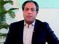 Stock markets look weak; experts cautious in near term