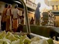 Aditya visits world's largest community kitchen