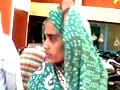 Video : Martyr Hemraj's wife allegedly robbed of Rs. 10 lakh