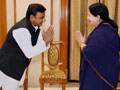 Video : After Mulayam, Akhilesh Yadav talks third front; meets Jayalalithaa