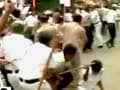 Video : चिट फंड घोटाले के खिलाफ रैली, पुलिस ने किया लाठीचार्ज