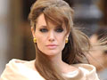 Video: Angelina Jolie undergoes double mastectomy