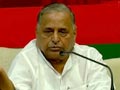 Video : Mulayam praises Nitish, but jokes Akhilesh can pull a Bihar 'in 15 days'