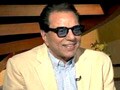 Video : Yet to crack the dancing code: Dharmendra