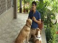 Paras meets mother-daughter duo with 6 cuddly fur babies
