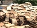 Video : 150 tonnes of wheat rotting in the open in Punjab
