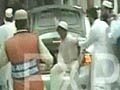 Video: Suicide bomber kills 50 in Pakistani mosque
