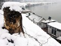 Video: Kashmir Valley gets its first snow of the season