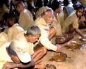 Video : राहत शिविर में 18 मौतें