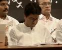 Video : Raj Thackeray's men attack Airtel showrooms