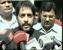 Video : Cops accused of doubling up as dacoits