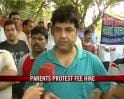 Video: Delhi: Parents protest school fee hike