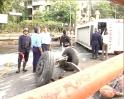 Video : Tourist bus falls off flyover