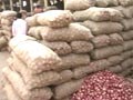 Video : Farmers demand onion export ban to be lifted