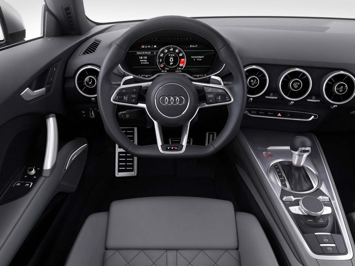 The instrument cluster and the MMI screen have been combined to form a central, digital unit - the so-called Audi virtual cockpit.