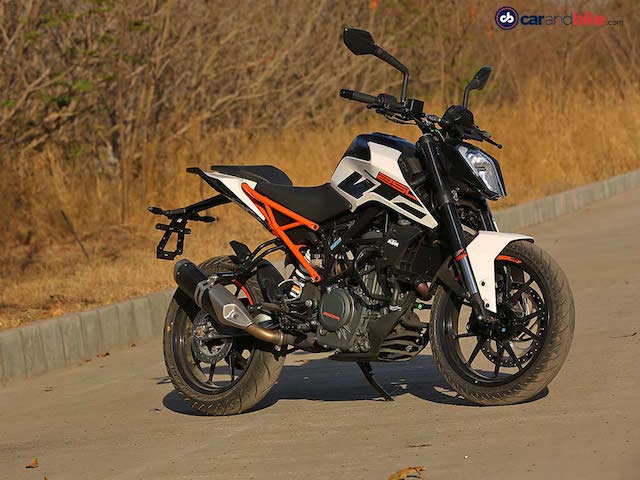 Photo : 2017 KTM 250 Duke First Ride Review