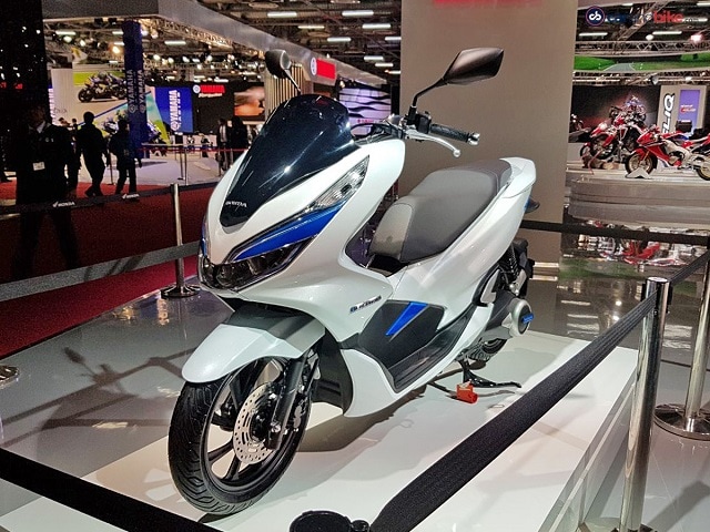 Photo : Auto Expo 2018: Honda PCX Electric Scooter Concept