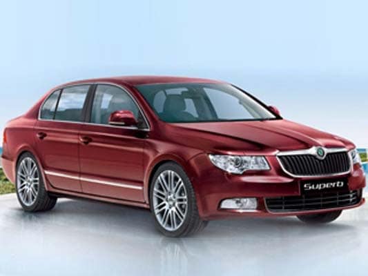 <b>Skoda Superb</b><br>
SkodaAuto India launced new Superb in March 2009 and it is aimed at the premium D segment.