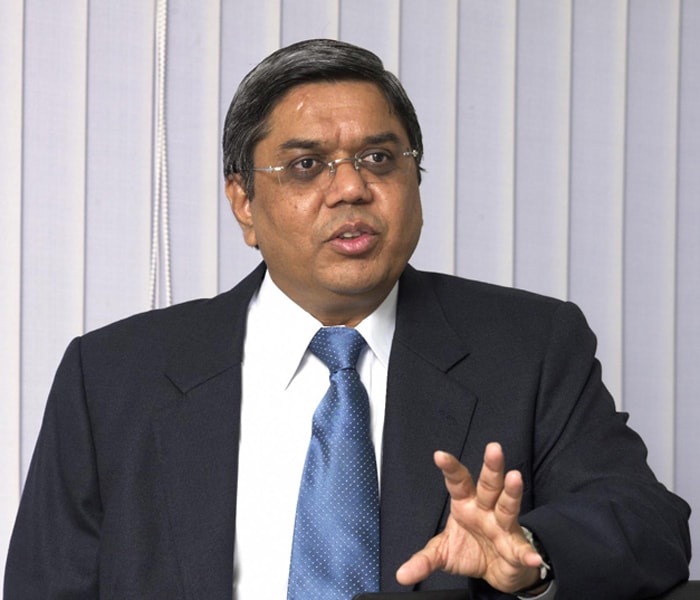 Tulsi R Tanti is the CMD of Suzlon. <b>Net worth estimated at $1.7 billion.</b> Conceived in 1995 with just 20 people, Suzlon is now a leading wind power company with over 14,000 people in 21 countries and with a fully integrated supply chain.