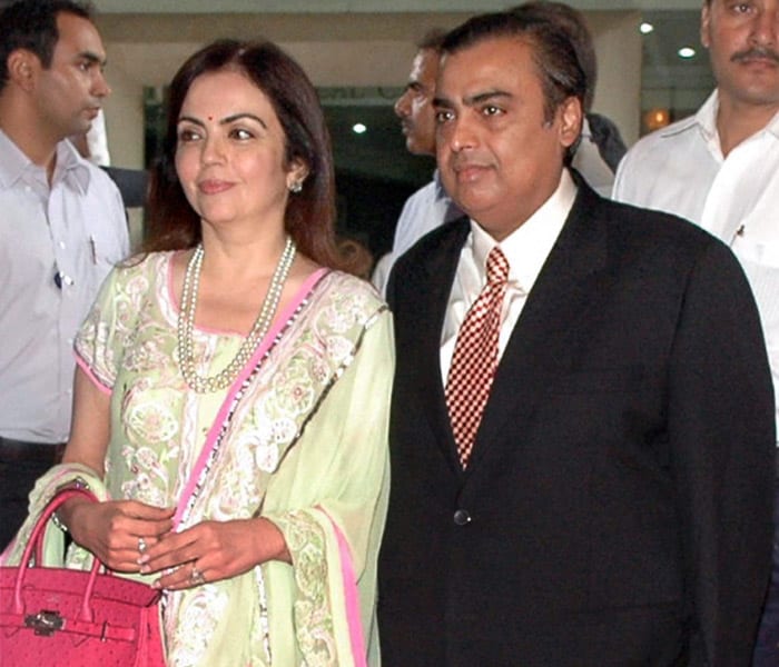 Mukesh Ambani: <b>Net Worth: $29 billion</b><br><br>
Reliance Industries (RIL) Chairman Mukesh Ambani was ranked fourth in the latest Forbes World's Billionaires list. Reliance Industries is India's largest private sector conglomerate (by market value), having interests ranging from petroleum products, petrochemicals to garments.