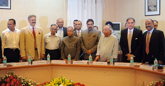 Others present in the meeting were ADAG chairman Anil Ambani, ITC's YC Deveshwar and Essar's Shashi Ruia.<br><br>Hero Honda's Sunil Munjal, Bharti's Sunil Mittal, M&M's Anand Mahindra, RPG's RP Goenka and GVK Group's GVK Reddy also attended the meeting.