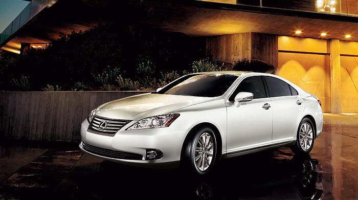 <b>Lexus ES 250: 'Poor' rating</b>
<br />
The ES 250 is a series of luxury/compact executive cars by the luxury vehicle division of Japanese automaker Toyota. According to Insurance Institute, the dummy's position in relation to the door frame, steering wheel and instrument panel after the crash test indicates that the driver's survival space wasn't maintained well. Moreover, intrusion into the occupant compartment was extensive. The sedan is available from $34,000. Toyota has accepted the results, and called it a challenge to design better vehicles.