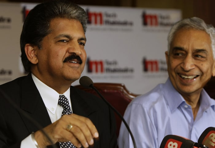 <b>Tech Mahindra-Satyam Computer deal</b><br><br>Tech Mahindra, the IT arm of auto major Mahindra and Mahindra, won the bid for Satyam Computer Services. The company offered Rs 58 for each Satyam share for a 31 per cent stake amounting to Rs 2890 crore.<br><br>Satyam's acquisition marks the entry of Tech Mahindra, which has so far focused on the telecom vertical, into other verticals such as financial services, healthcare and manufacturing. Tech Mahindra has re-christened the scandal-hit firm ?Mahindra Satyam', giving it a new brand identity.