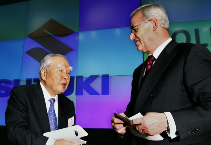 <b>Volkswagen picks up 20% in Suzuki for $2.5 billion</b><br><br>German carmaker Volkswagen has entered into a long-term strategic partnership with Suzuki of Japan by purchasing a 20 per cent stake in Suzuki Motor for about Rs 11,500 crore.<br><br>The cross-border deal is expected to have a positive fall-out for Maruti Suzuki, which could become a global hub for supplying small cars through Volkswagen's strong network. (Photo source: AP)