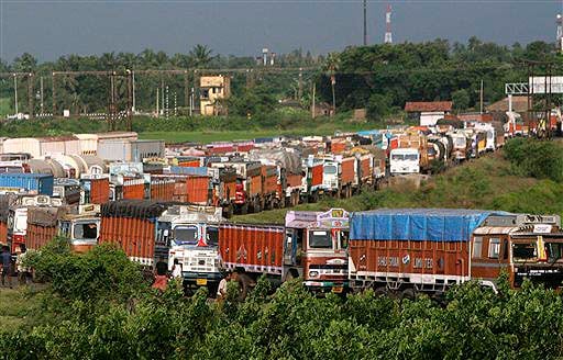 <b>Singur cost us Rs 500 crore: Tata</b><br>   
Tata Group chairman Ratan Tata said the failed Nano plant at Singur cost him about 500 crore rupees, but he's willing to return the land if the government compensates Tata Motors.