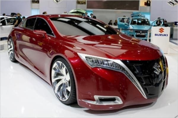 Maruti Suzuki Kizashi is a mid segment sedan with a 2.4 litre engine capacity with four-cylinder giving high-output complimented with VVT Technology. The car is targeted to compete with Volkwagon Passat, Acuta TSX and Alfa Romeo 159.