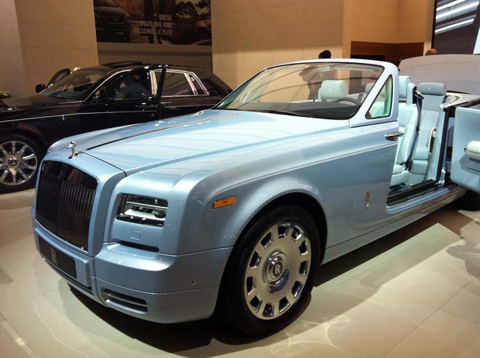 Rolls Royce Phantom Drophead Coup� - Bespoke Art Deco Edition:
<br /><br />
Rolls Royce is presenting the Art Deco editions of its Ghost and Phantom models in homage to the 1925 Paris Exhibition or Exposition Internationale des Arts D�coratifs et Industriels Modernes that gave the movement its name.