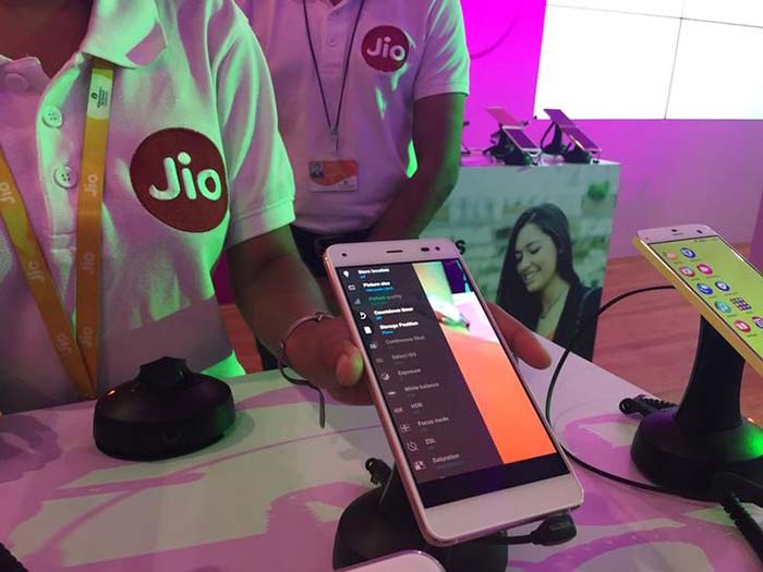 Jio will not charge users for voice calls, including long-distance calls within India, and will offer 4G internet at the rate of Rs 50 per gigabyte. Jio's bouquet of services will be available for free till 31 December.